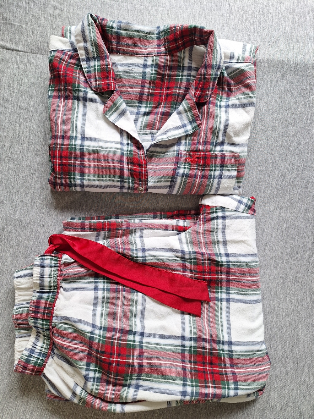 Hollister Women's L Red Plaid Cotton Pajama Set - Classic Holiday Sleepwear